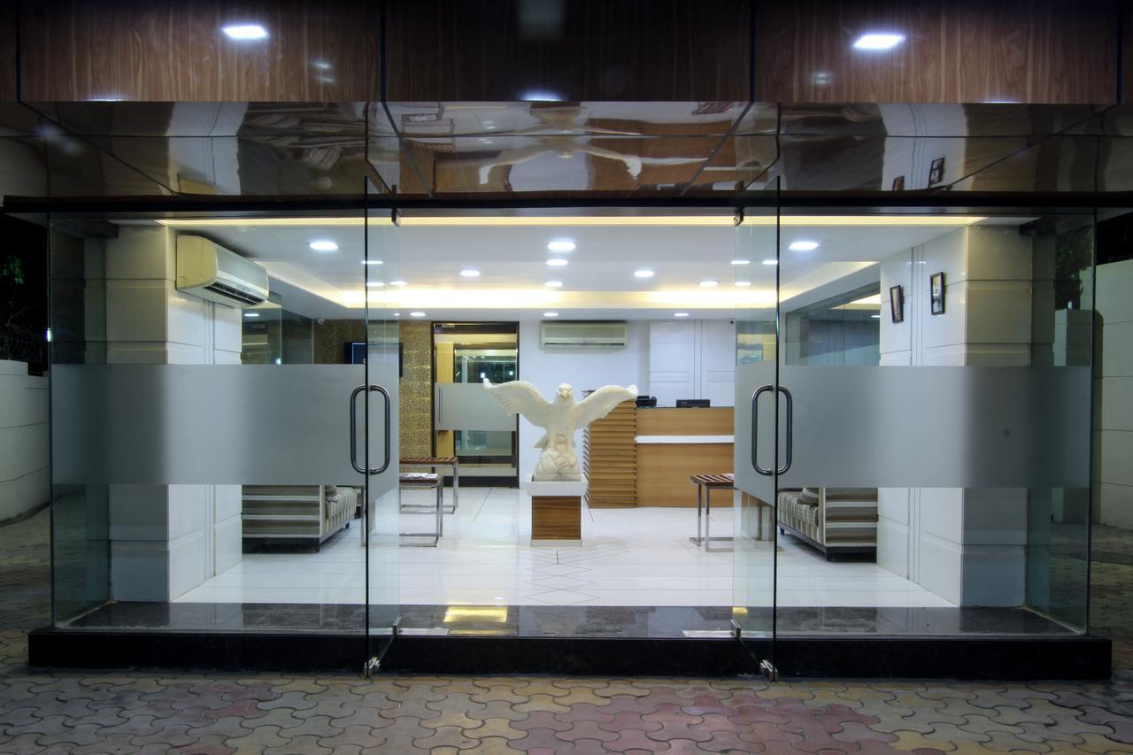 Golden Chariot The Boutique Hotel Mumbai Ngoại thất bức ảnh