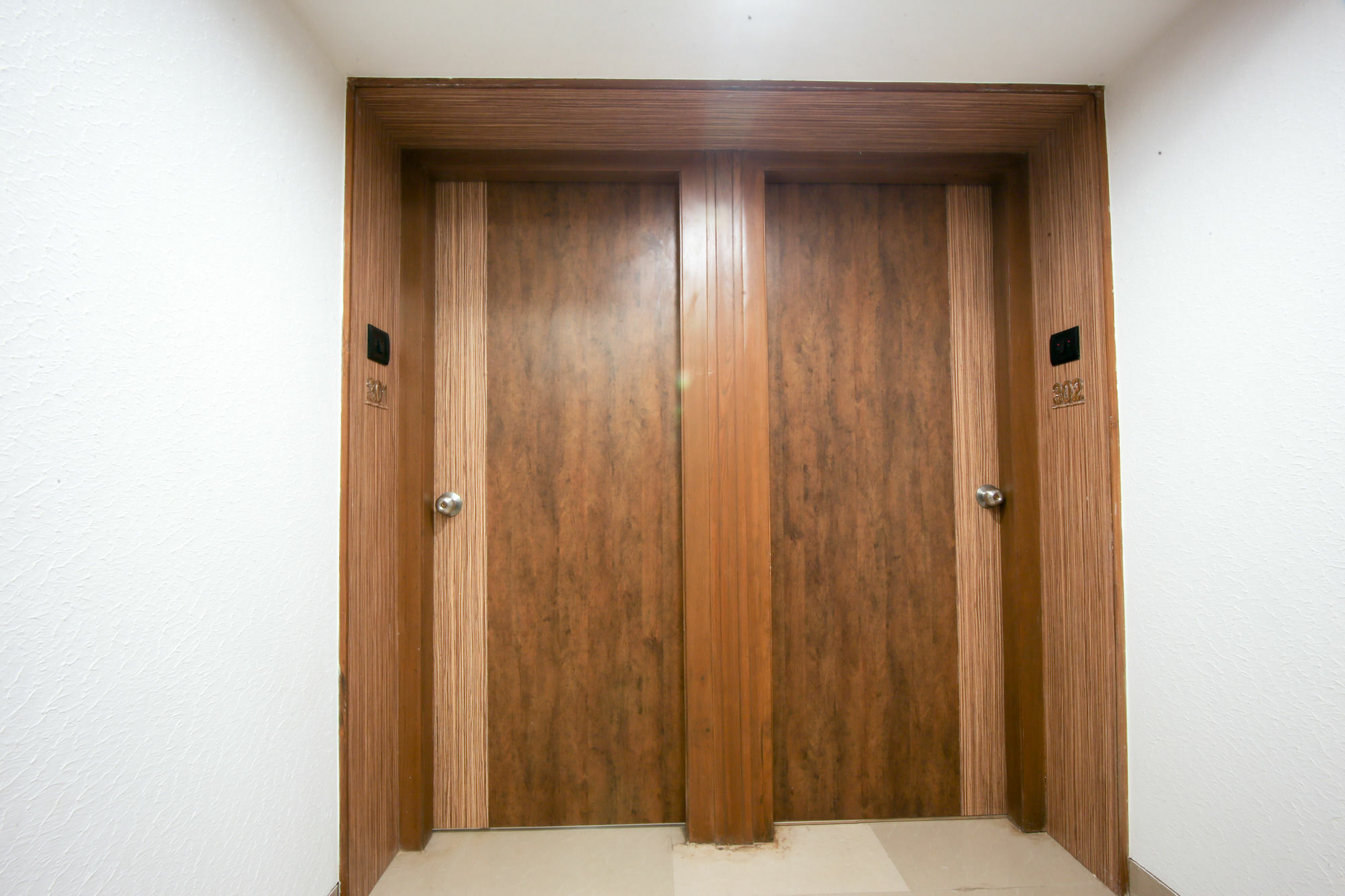 Golden Chariot The Boutique Hotel Mumbai Ngoại thất bức ảnh